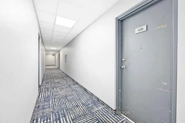 Additional image 4 of 4062 Lawrence Ave Unit 406