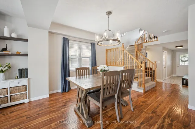 Additional image 19 of 12 Frankfurt St