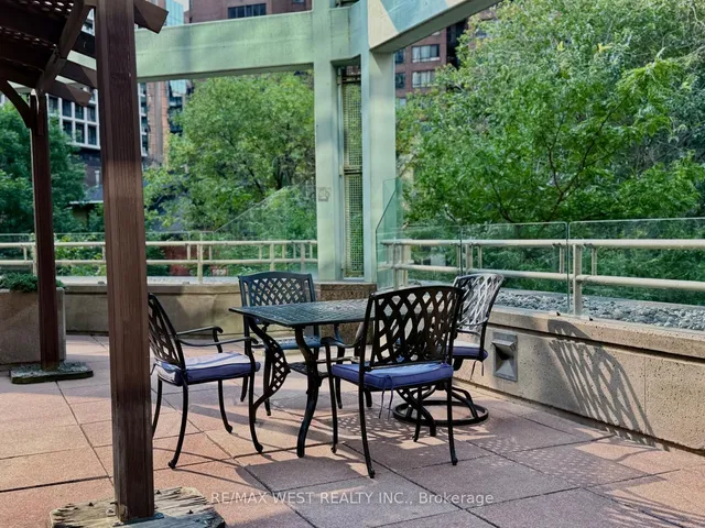 Additional image 28 of 38 Elm St Unit 410