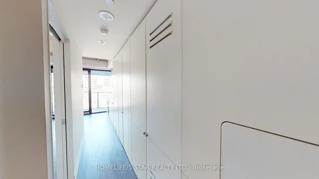 Additional image 10 of 629 KING St Unit 925