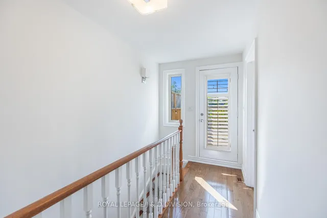 Additional image 28 of 33 Clark St