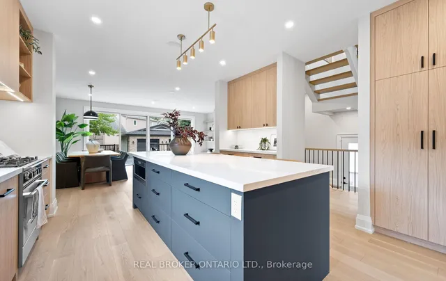 Additional image 30 of 94 Prince Edward Dr