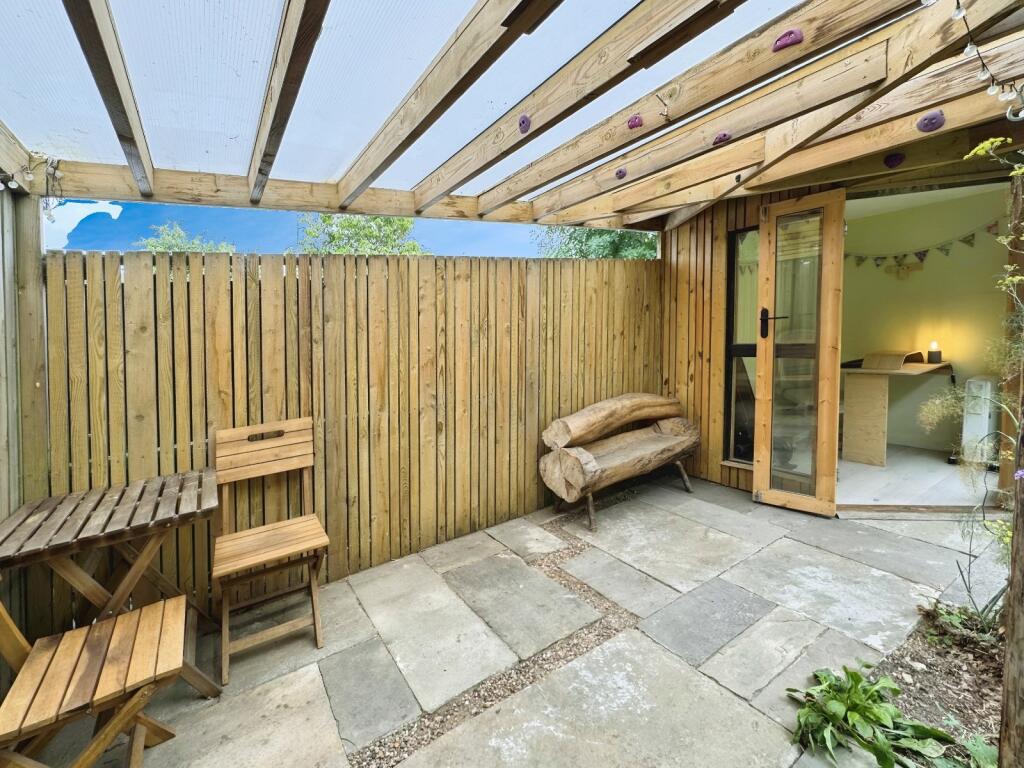 Additional image 5 of South Parade, Cleckheaton, BD19