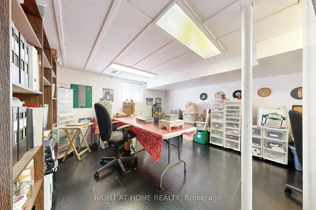 Additional image 31 of 159 ROSEMOUNT Ave