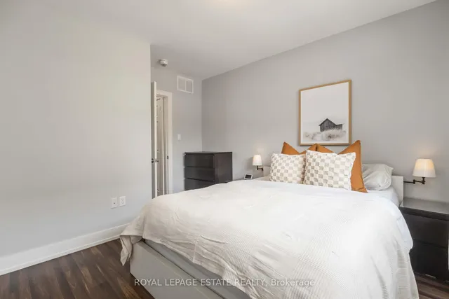 Additional image 14 of 1008 Woodbine Ave