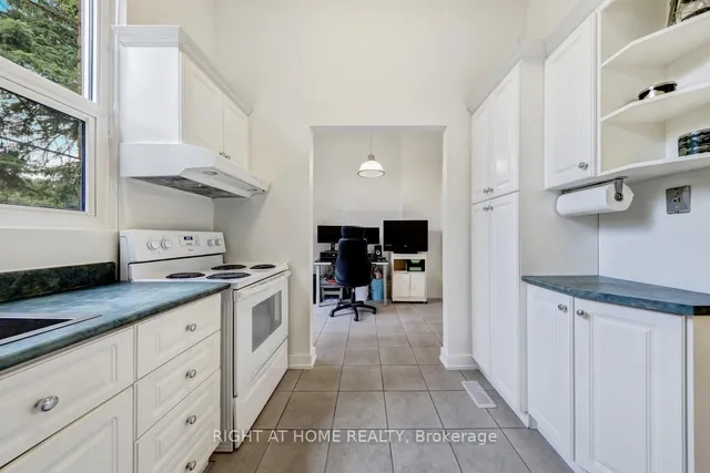 Additional image 10 of 129 Jenny Wren Way