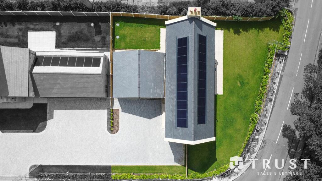 Additional image 48 of West Lane, Gomersal, BD19