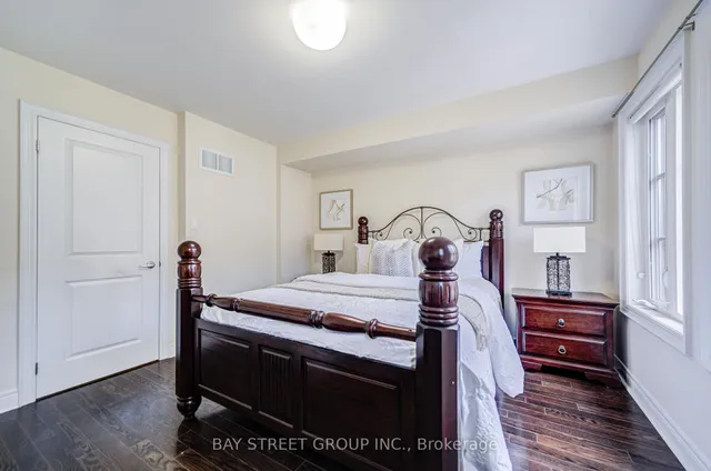 Additional image 31 of 37 Lobo Mews