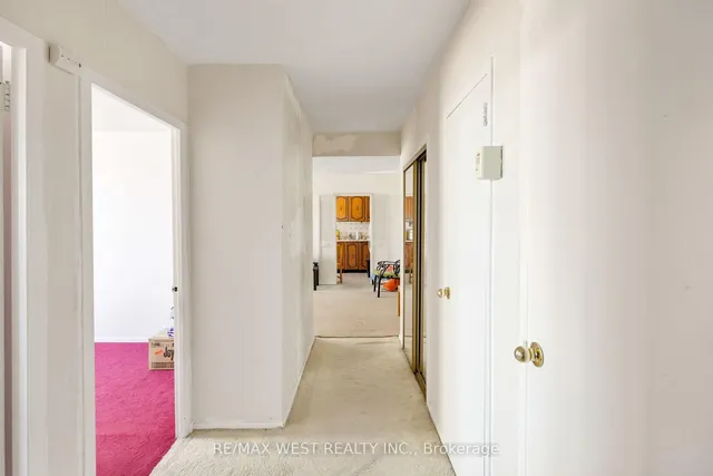 Additional image 23 of 825 Kennedy Rd Unit 303