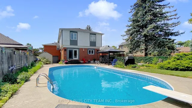 Additional image 43 of 34 Edge Park Ave