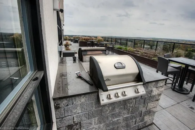 Additional image 19 of 112 Benton St Unit 207