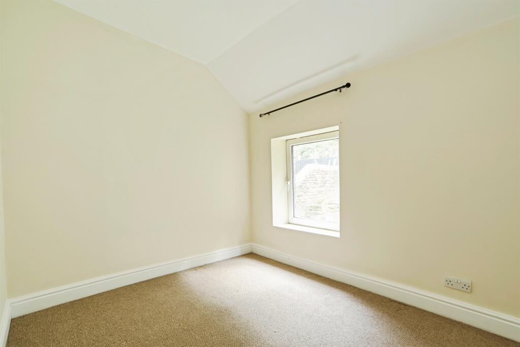 Additional image 10 of Chestnut Grove, Bradford