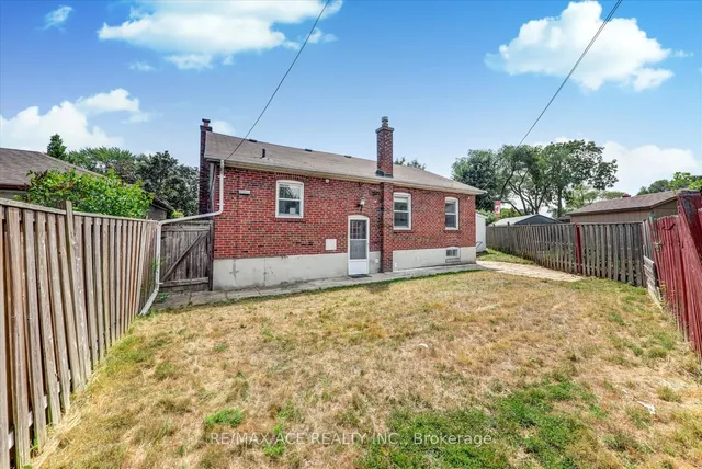 Additional image 34 of 16 Yorkshire Rd