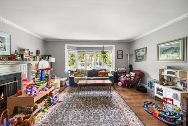 Additional image 20 of 38 Whitehall Rd