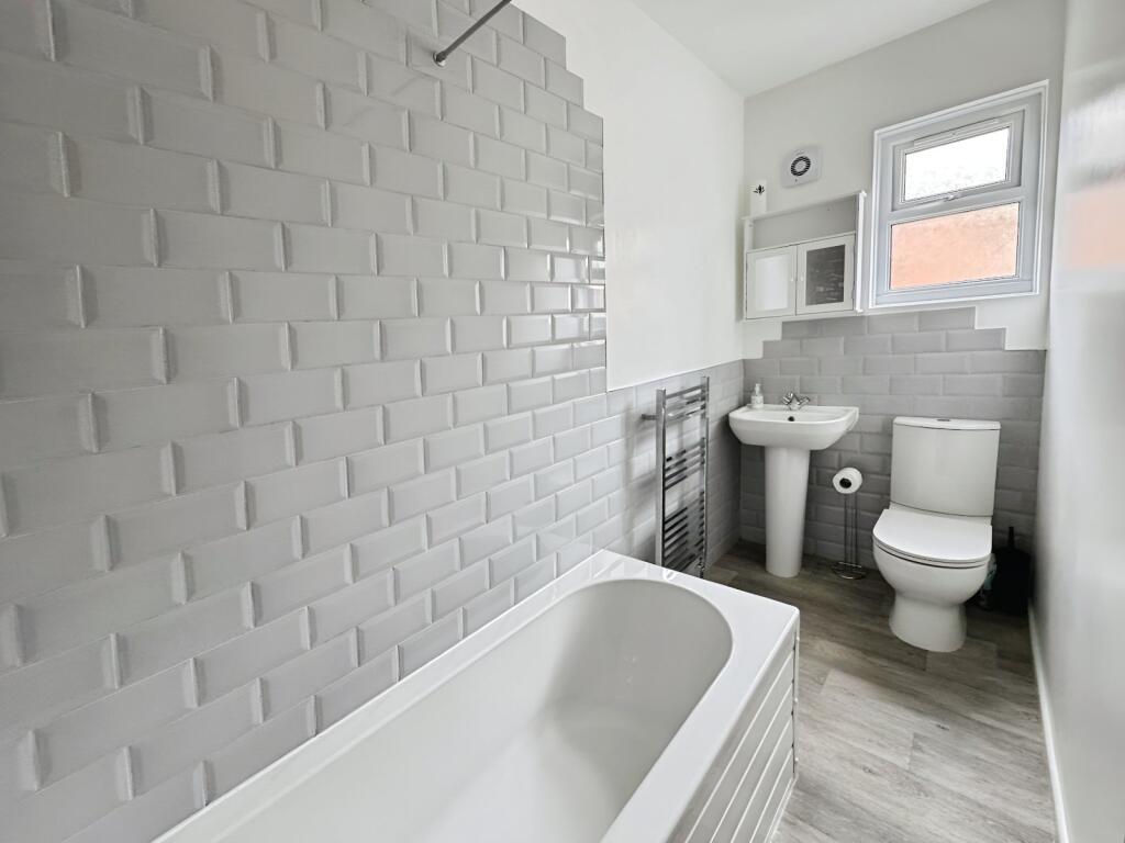 Additional image 9 of Whitcliffe Road, Cleckheaton, BD19