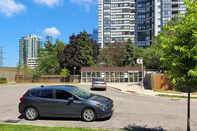 Additional image 45 of 3 Pemberton Ave Unit 1905