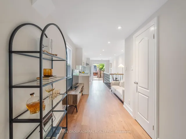 Additional image 10 of 398 Crawford St