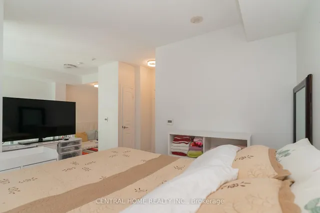 Additional image 22 of 3939 Duke Of York Blvd Unit 717