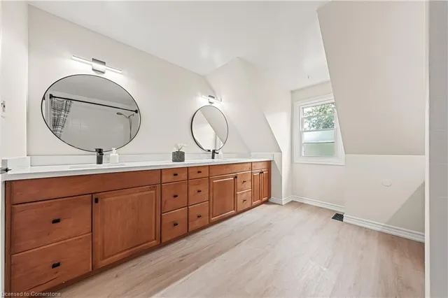 Additional image 29 of 154 Covington Cres