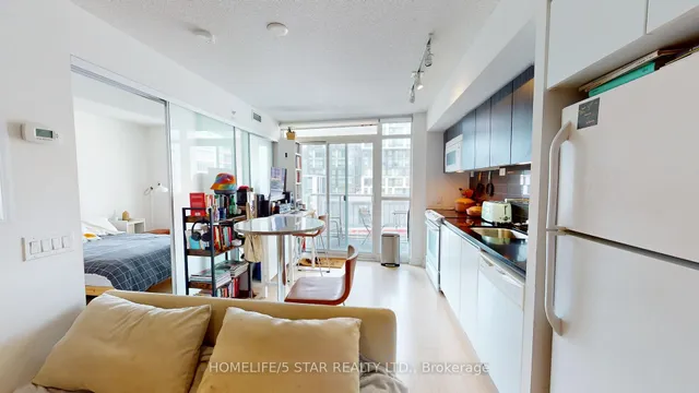 Additional image 10 of 85 QUEENS WHARF Rd Unit 619