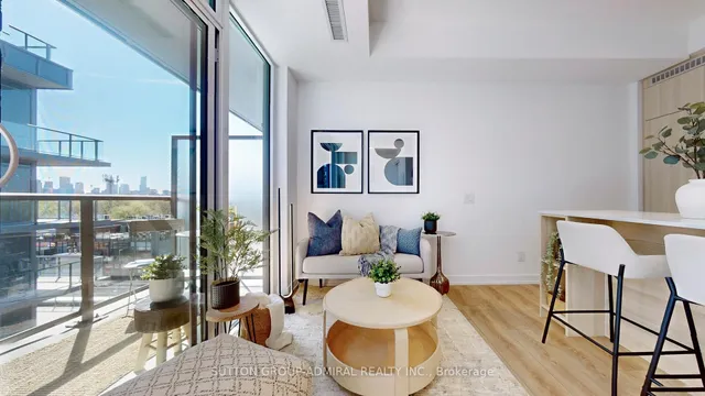 Additional image 2 of 500 Dupont St Unit 602