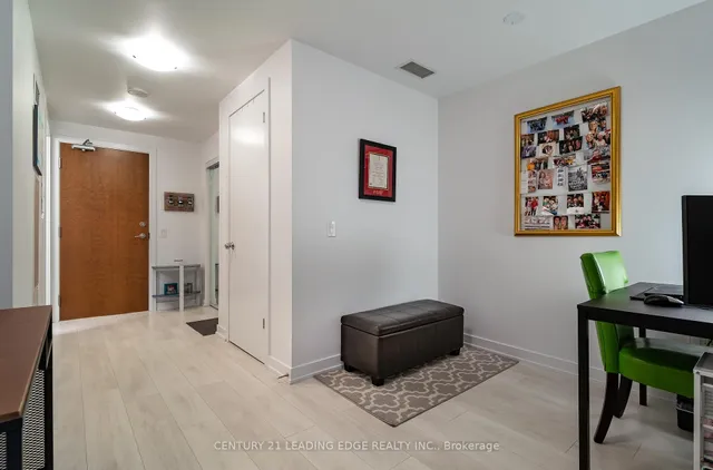 Additional image 20 of 2212 Lake Shore Blvd Unit 811