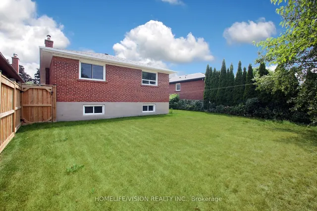 Additional image 31 of 64 Orangewood Cres