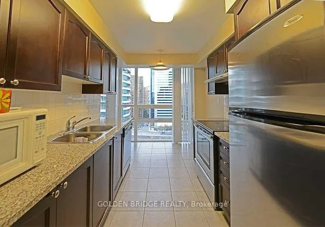 Additional image 5 of 35 Hollywood Ave Unit 1909