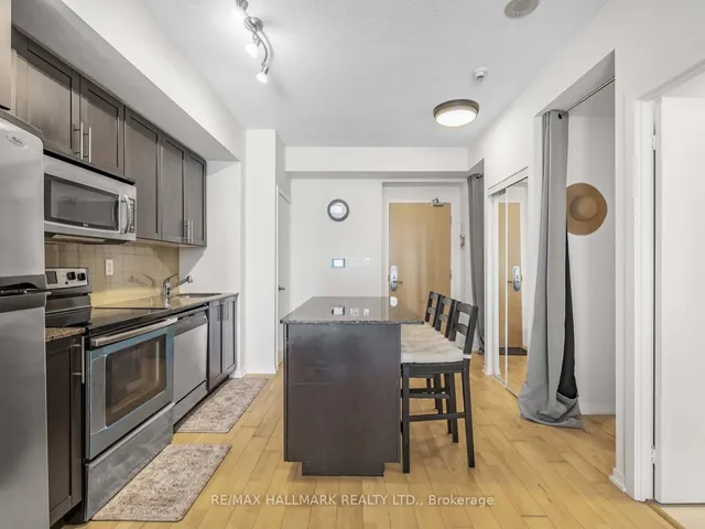 Additional image 9 of 65 Bremner Blvd Unit 2109