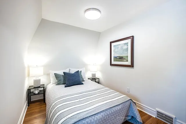 Additional image 21 of 54 Second St