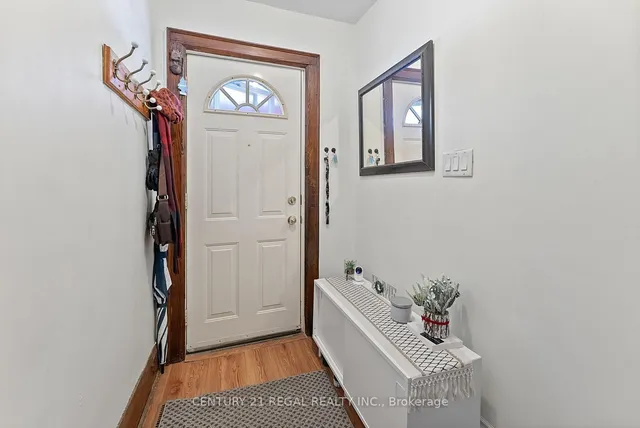 Additional image 5 of 32 Chamberlain Ave