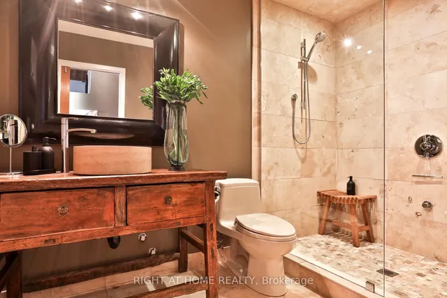 Additional image 15 of 993 Queen St Unit 310