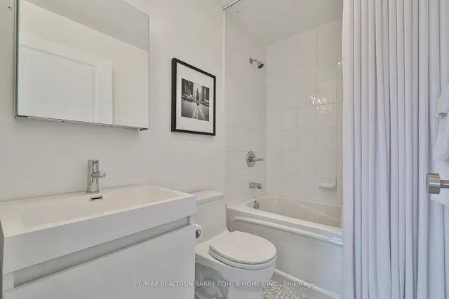 Additional image 16 of 18 Yorkville Ave Unit 3106