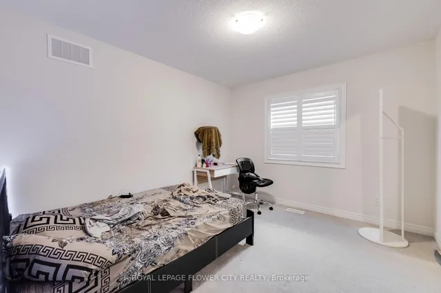 Additional image 21 of 588 Beckview Cres