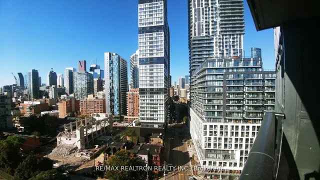 Additional image 17 of 219 Dundas St Unit 1806