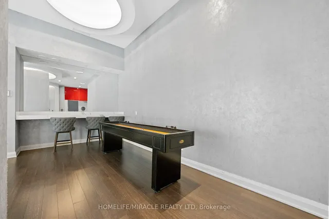 Additional image 40 of 30 Meadowglen Pl Unit 2002