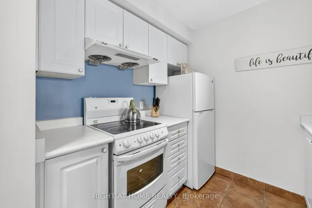 Additional image 17 of 1 Lee Centre Dr Unit 613