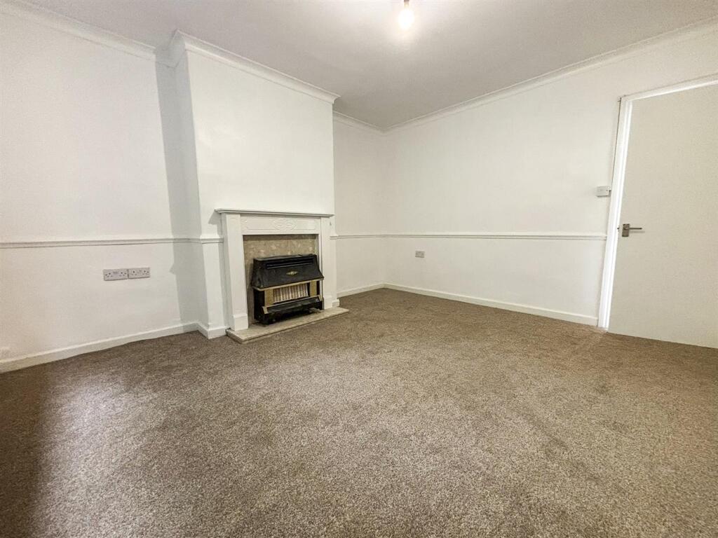 Additional image 4 of West Royd Drive, Shipley, BD18 1HN