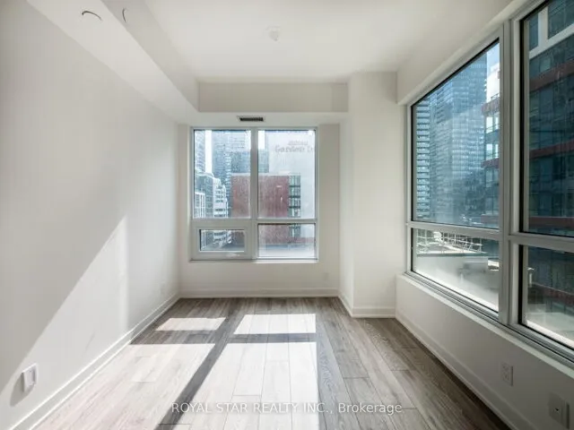 Additional image 24 of 108 Peter St Unit 1007