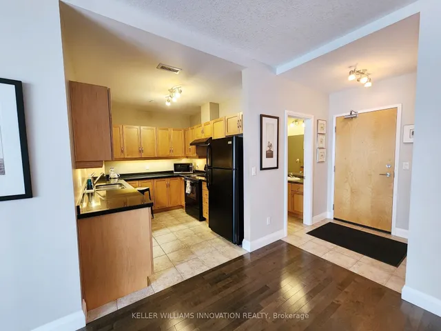 Additional image 4 of 165 Duke St Unit 202