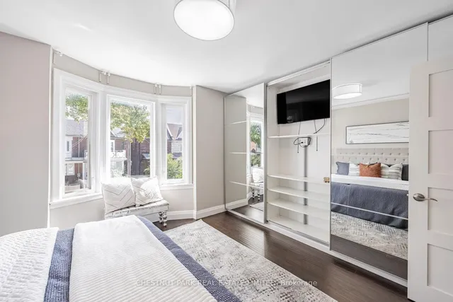 Additional image 19 of 532 Perth Ave