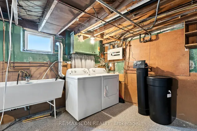 Additional image 28 of 35 Grenville Ave