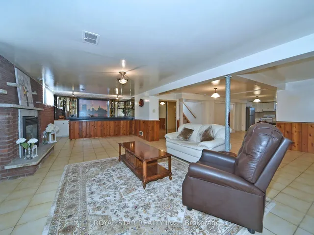 Additional image 38 of 25 Diana Dr