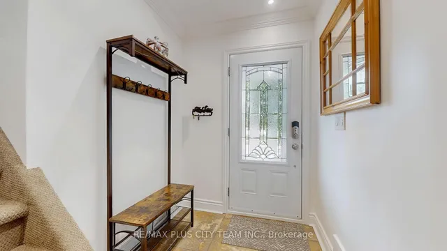 Additional image 14 of 34 Edge Park Ave