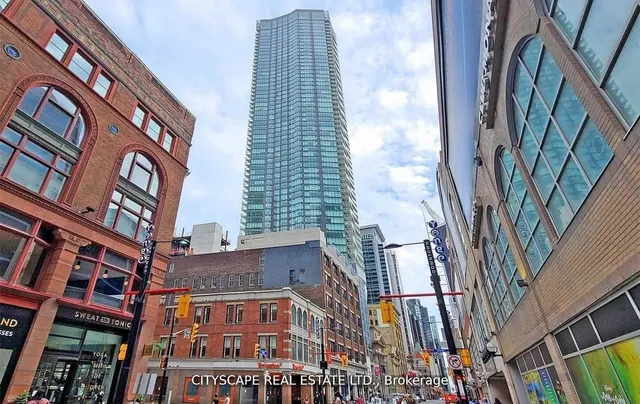 197 Yonge St Unit 1512