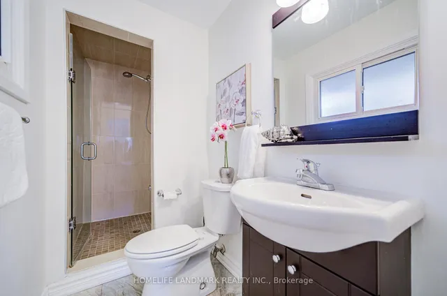 Additional image 29 of 34 Kenmanor Blvd