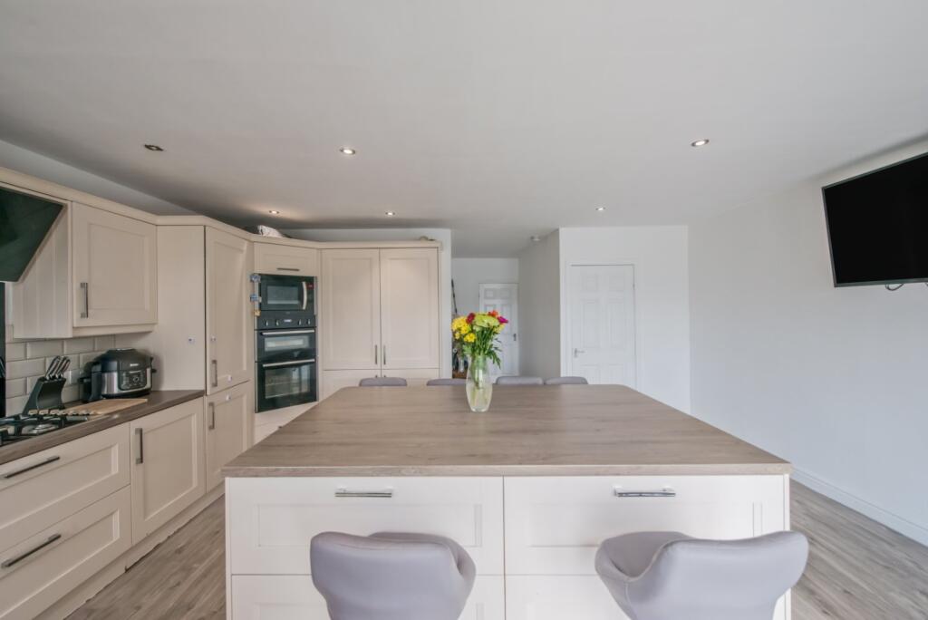 Additional image 7 of Leeds Road, Shipley, West Yorkshire, BD18