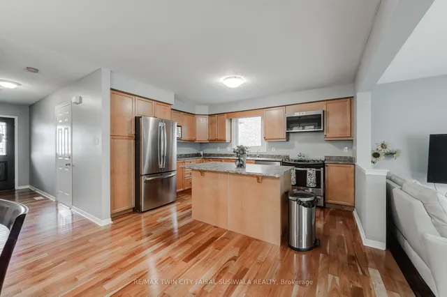 Additional image 14 of 22 Pebblecreek Dr