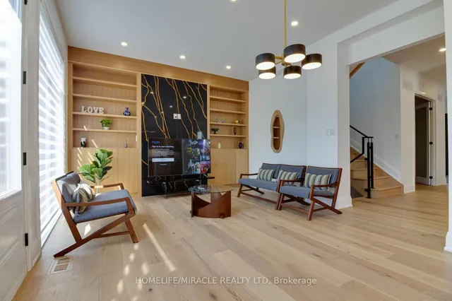 Additional image 7 of 10 Stamford Sq