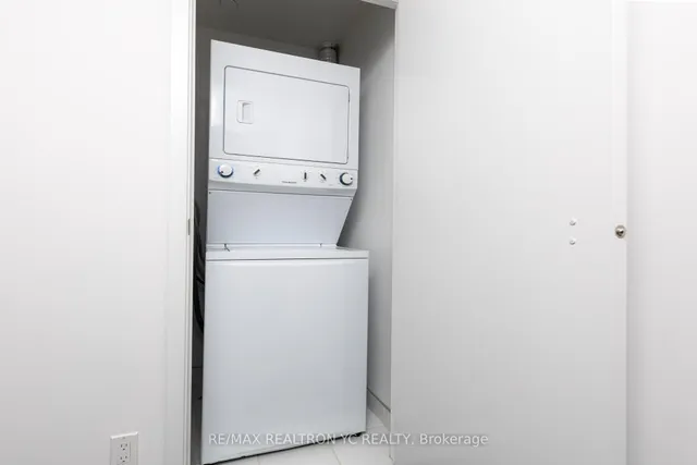 Additional image 15 of 98 Lillian St Unit 313